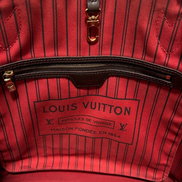 Louis Vuitton Neverfull MM - Picture 3 of 11
